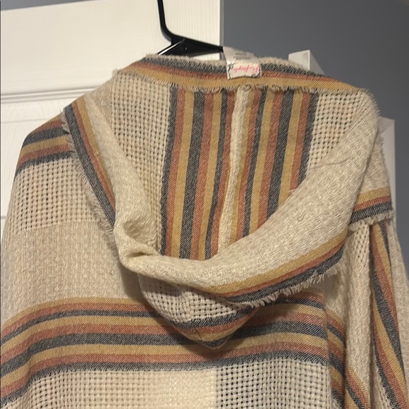 Free people hooded shawl - Picture 2 of 7